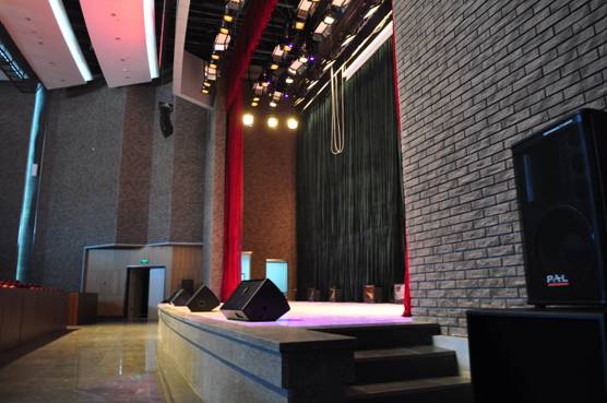 吉林建筑工程学院报告厅的表演舞台